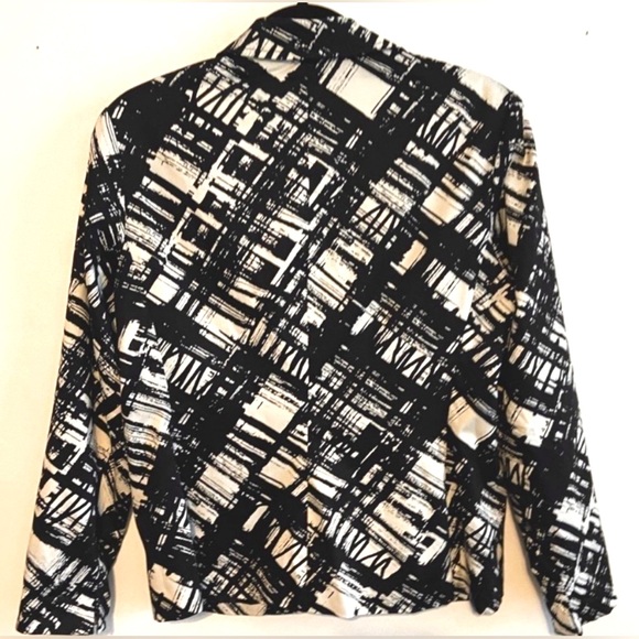 Coldwater Creek jacket - black & white graphic design. Size 12. Great condition. - Picture 3 of 3